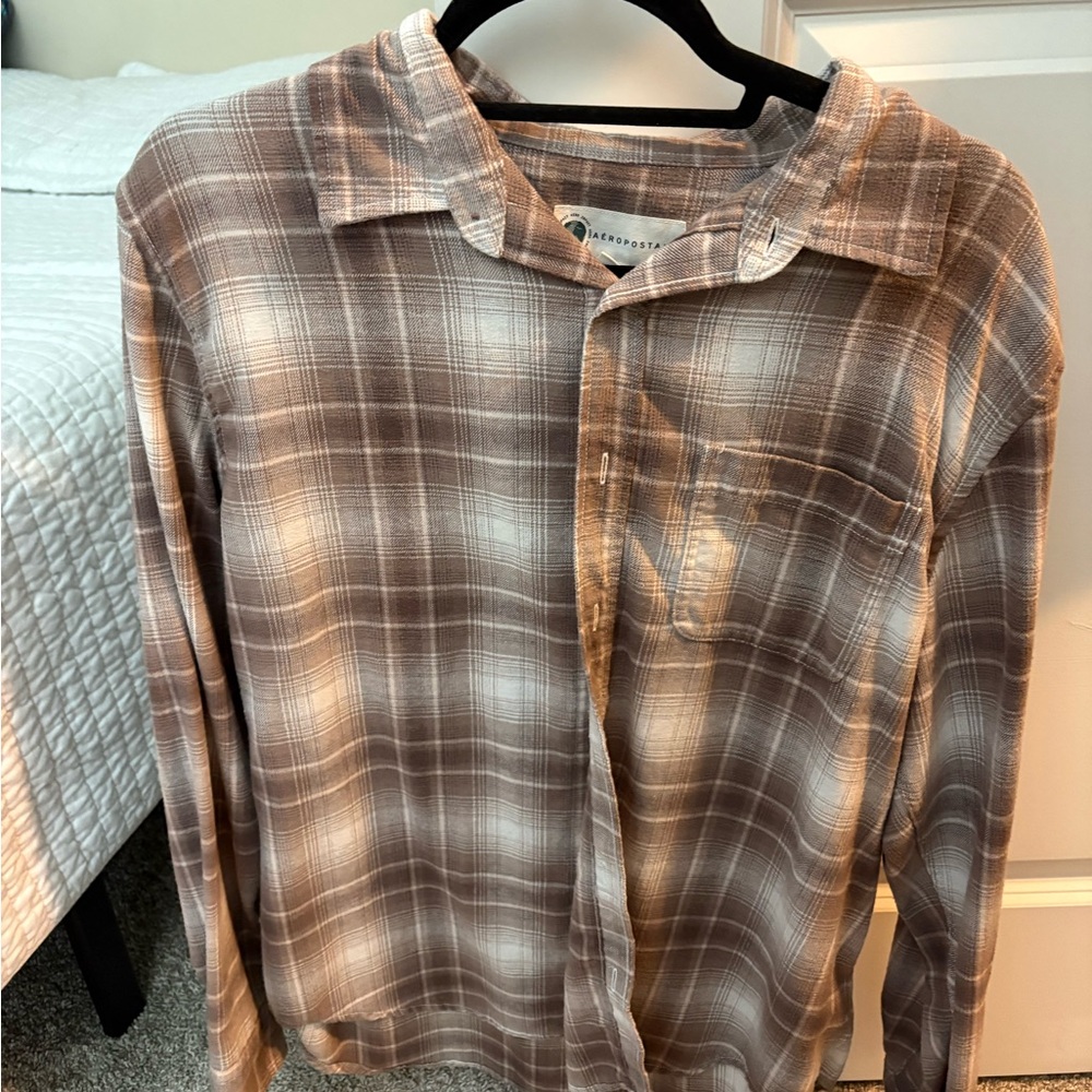 Aeropostale Beige Plaid Button Down Shirt